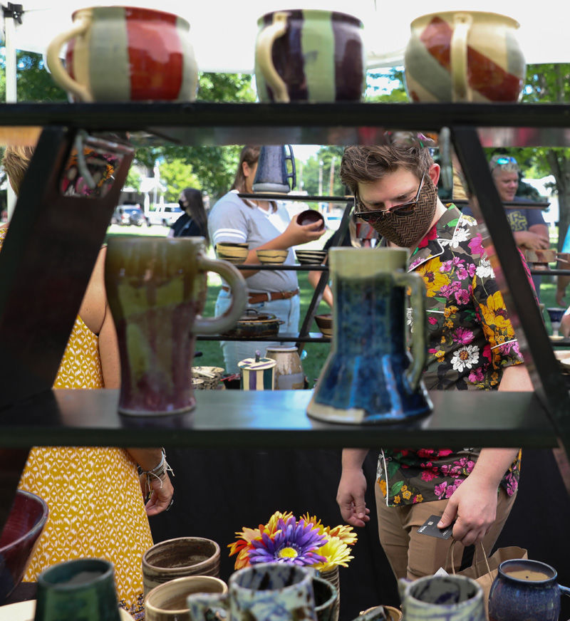 7-11 Art in the Park